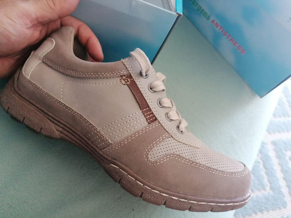 Adidasi casual  noi 42