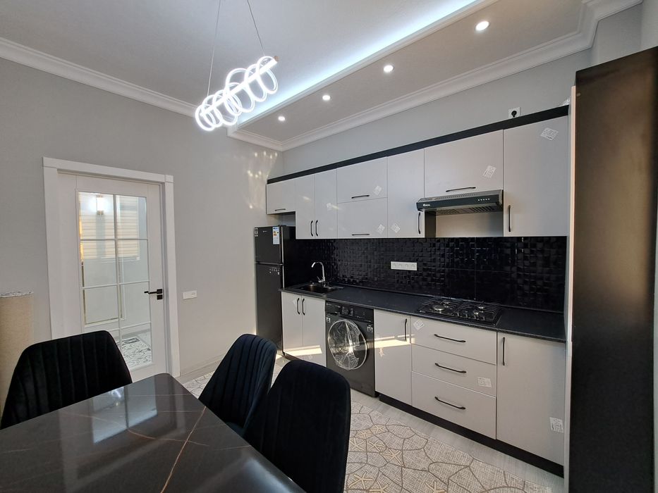 3 xonali kvartira sotiladi geofizikada