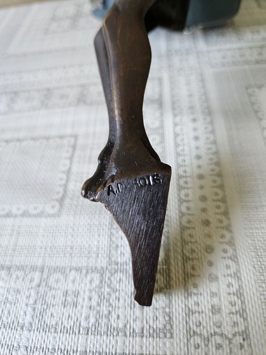Crucifix din bronz ,marcat si semnat
