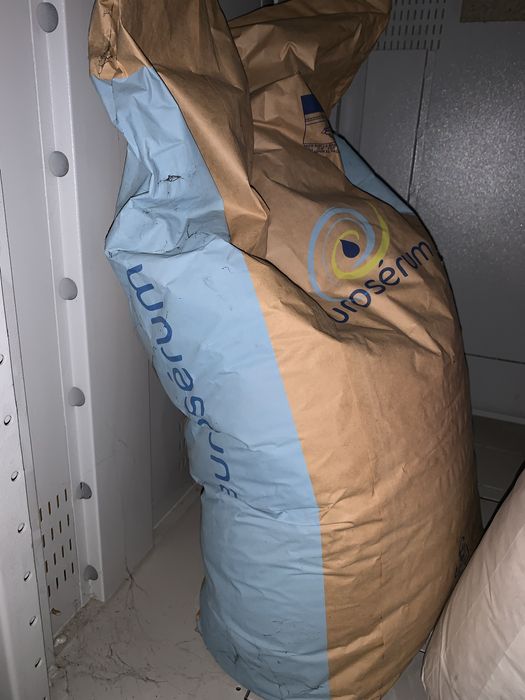 Два чувала по 25 кг СУХО МЛЯКО за животни