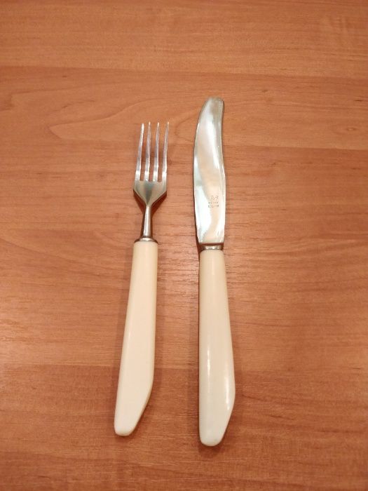 Винтажные: вилки и ножи с костяными ручками, СССР