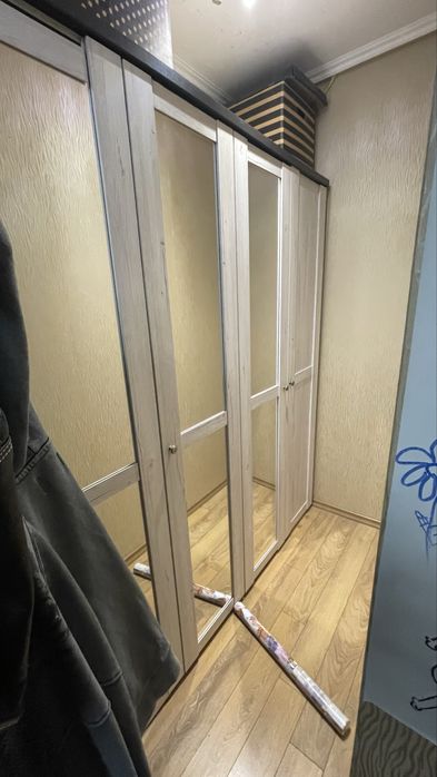 Гардероб в добро състояние