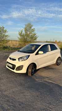 Продаю авто машину kia picanto