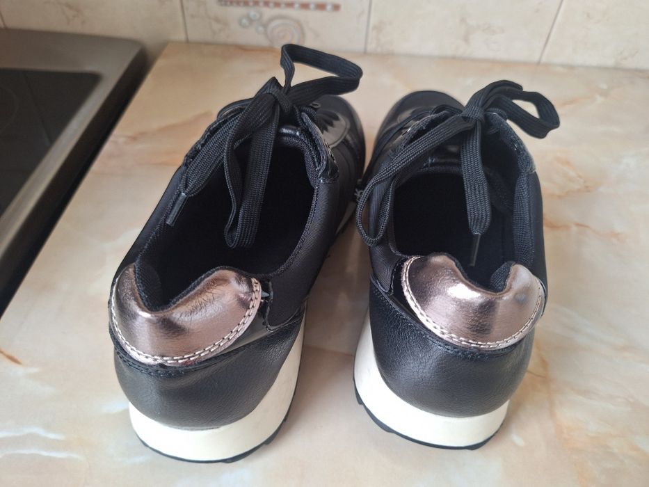 Чисто нови обувки Parfois 40 номер