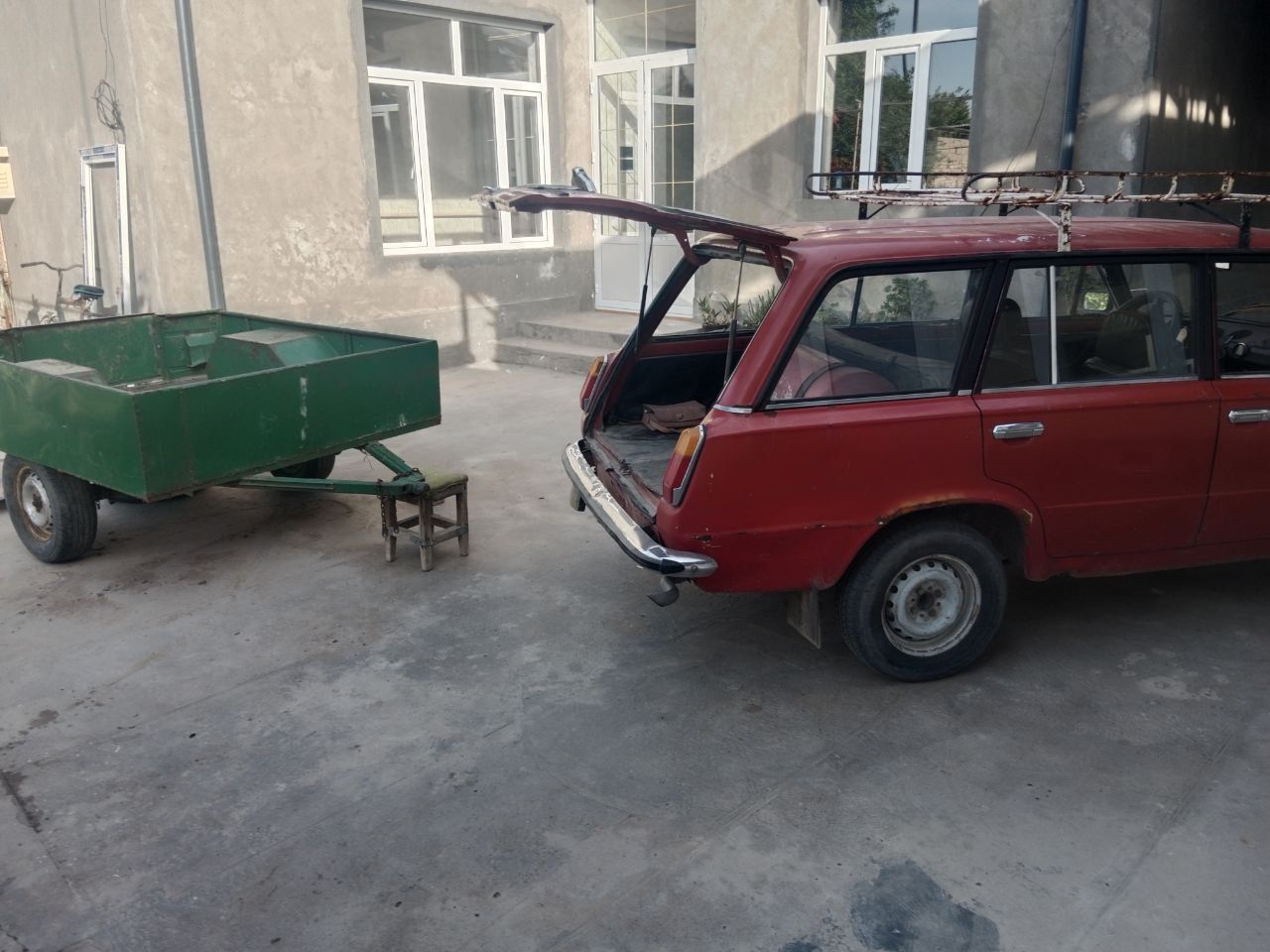 Vaz 2102 srochna sotiladi