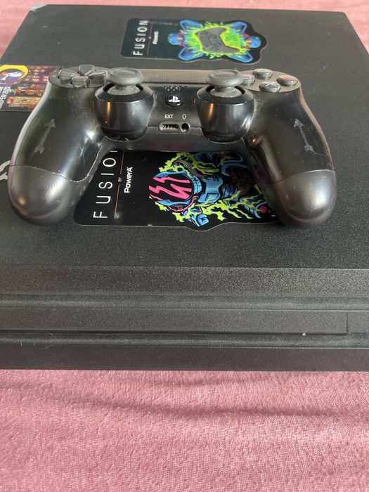 Ps4 Pro 500gb ssd +4jocuri+o maneta