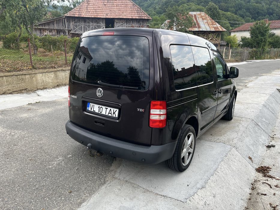 Vand VW Caddy 7 locuri