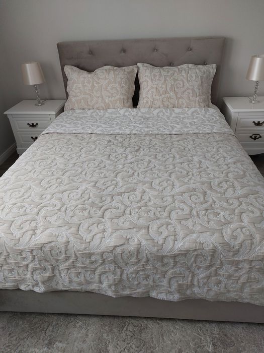 Cuvertura + 2 fete perna, 250 x 250 cm /alb-bej