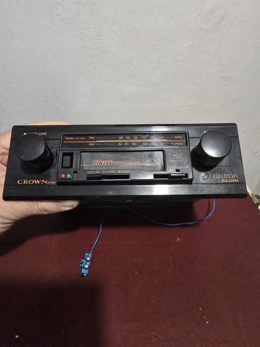 Стар Японско-Български радиокасетофон за автомобил