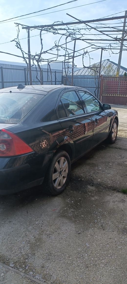 Vând Ford Mondeo 2.0 TDci