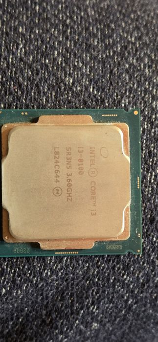 Procesor I3 8100 + Cooler