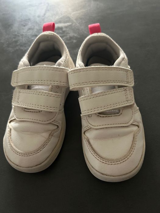 Бебешки маратонки адидас и сандали от естествена кожа