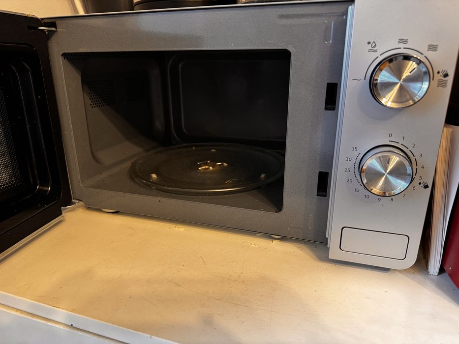 Cuptor cu microunde gorenje