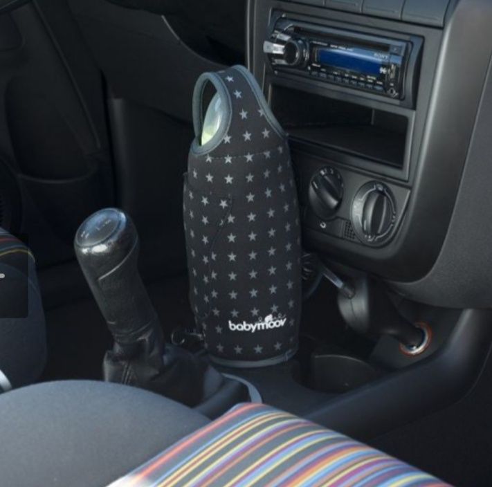 Babymoov уред за затопляне на храна и течности за автомобил.
