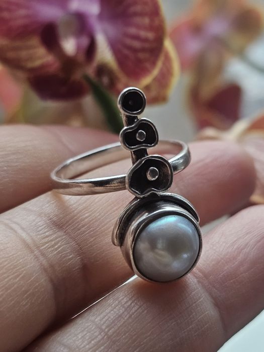 Сребърен пръстен с перли