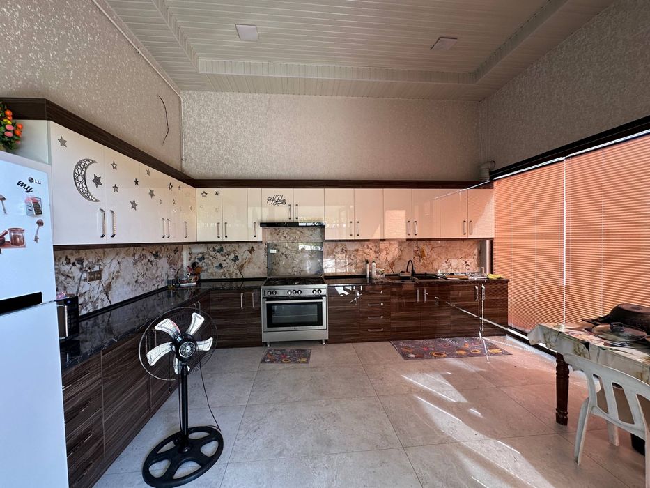 Уй сотилади 9,5 сотих