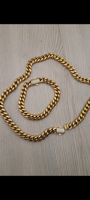 Seturi Cubana de damă și bărbătesc