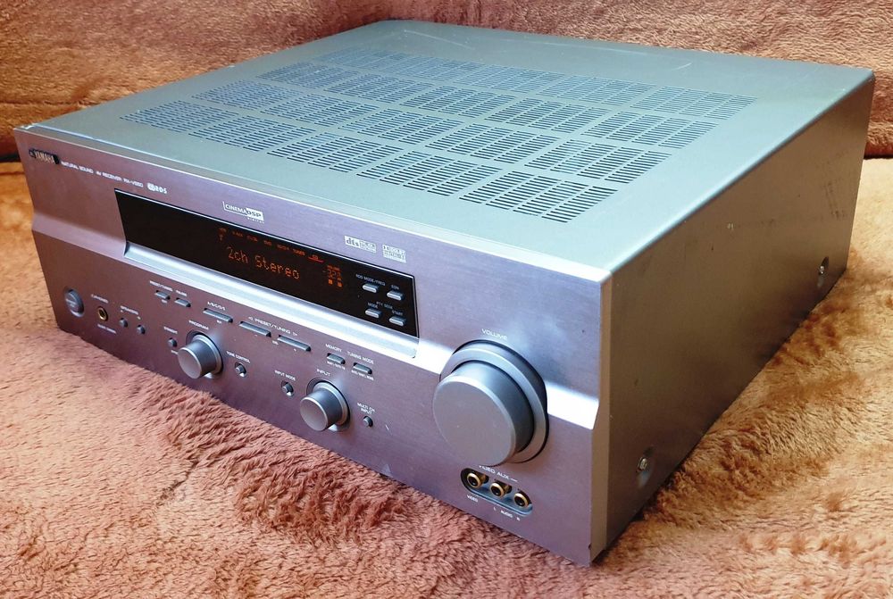 Yamaha RX-V550 putere 2X90W pe 8 Ohm
