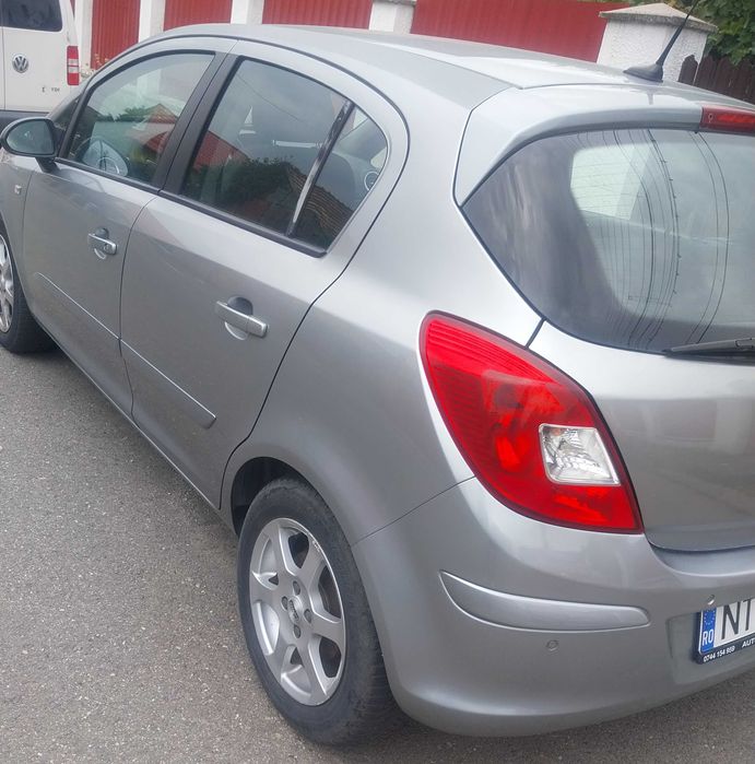 Vind opel corsa automata