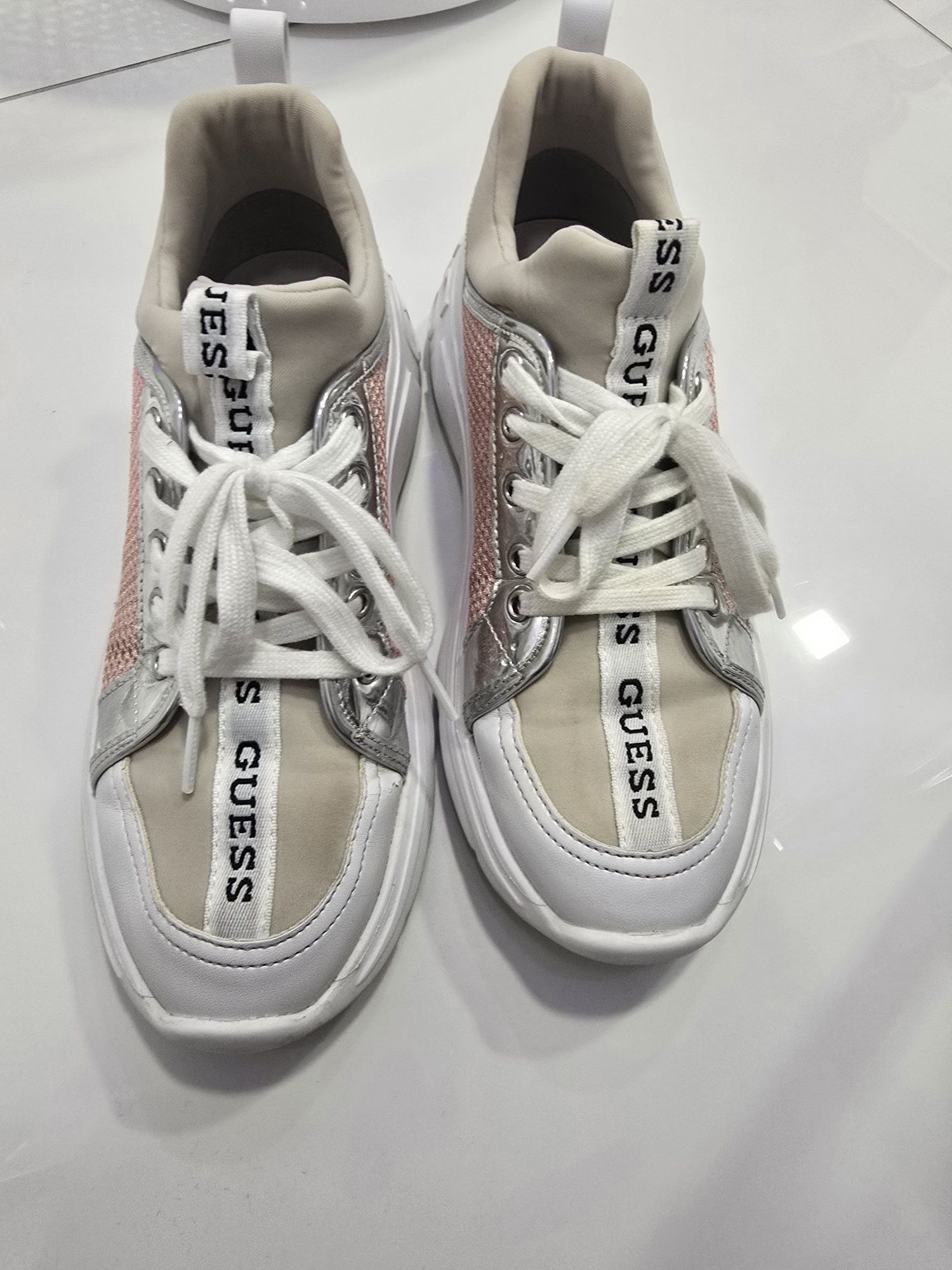 Дамски сникърси Guess