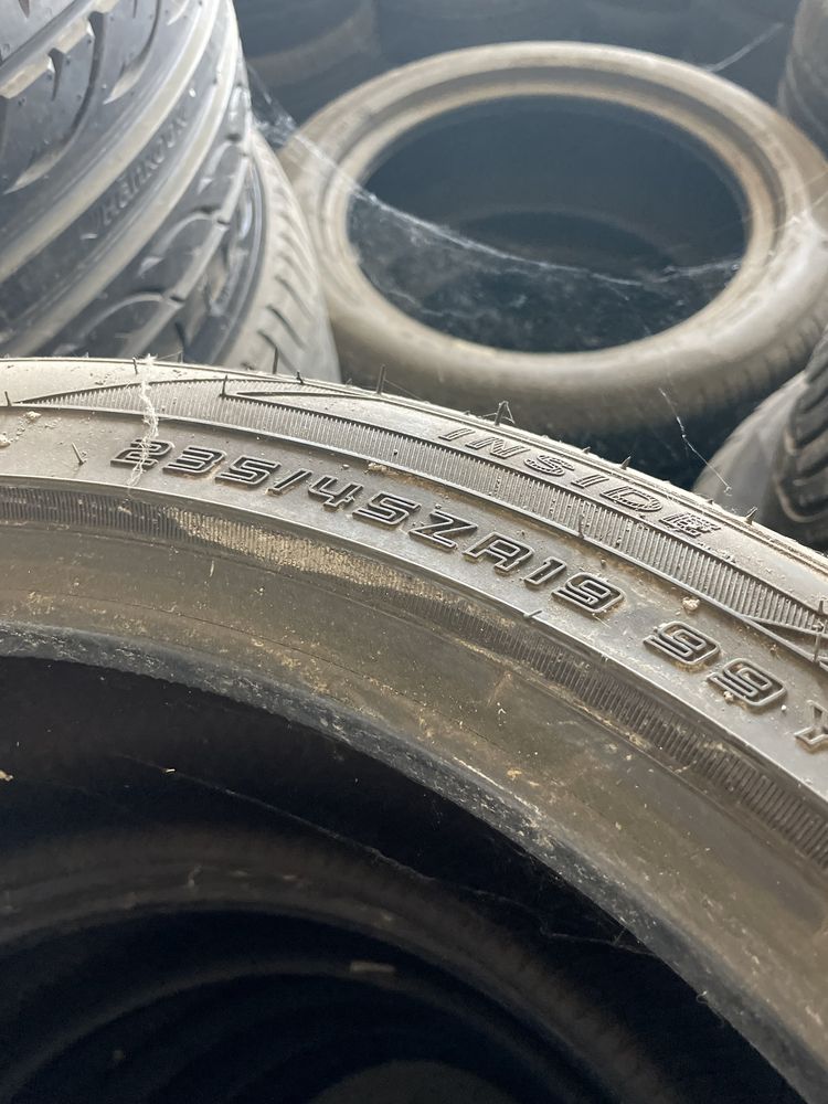 235/45/19 FALKEN 2бр. 7мм