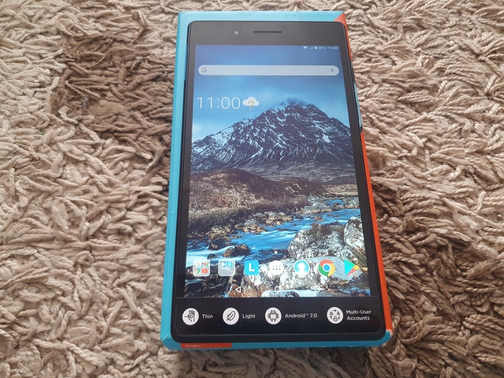 Tableta Lenovo Tab 7 Essential - la cutie