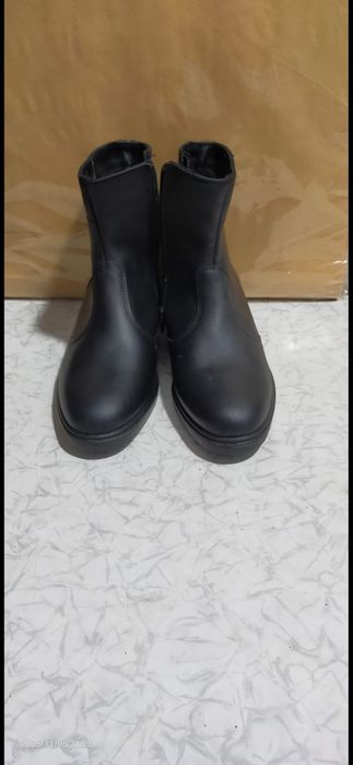 Продам обувь сапоги берцы туфли