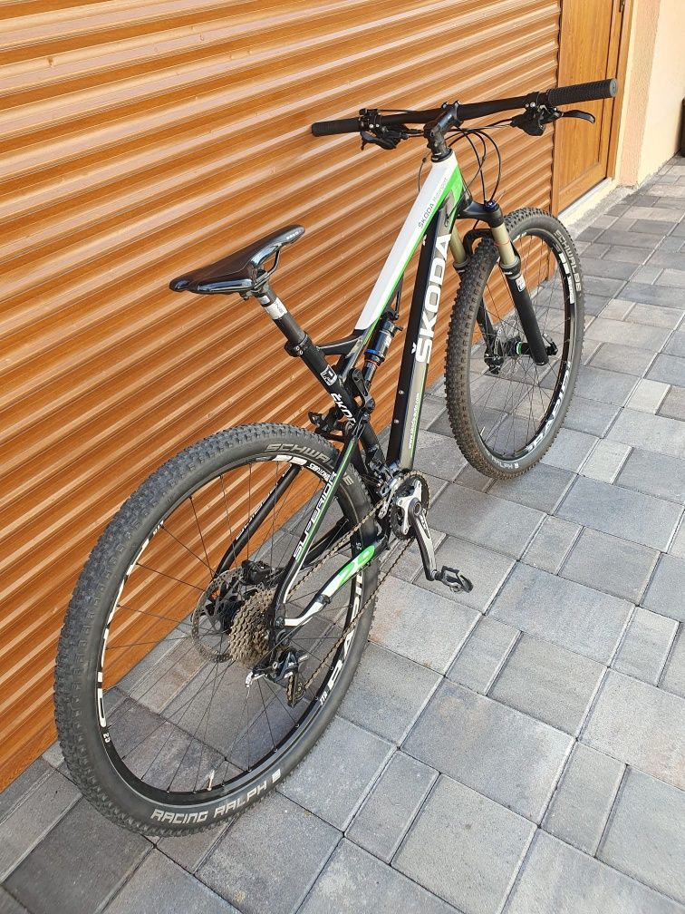 Bicicleta enduro/freeride full suspension skoda
