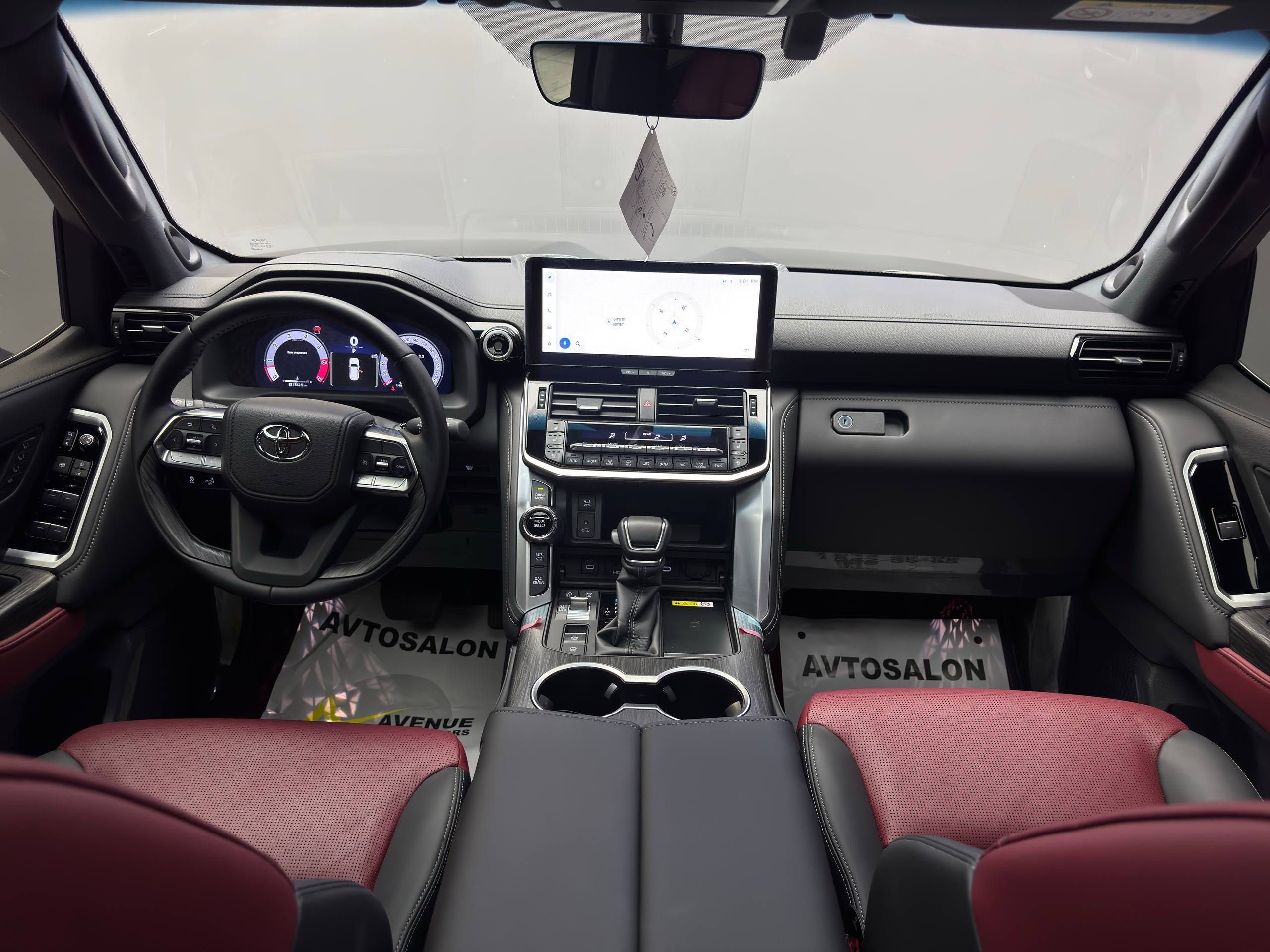 Продается Toyota LC300 3.5