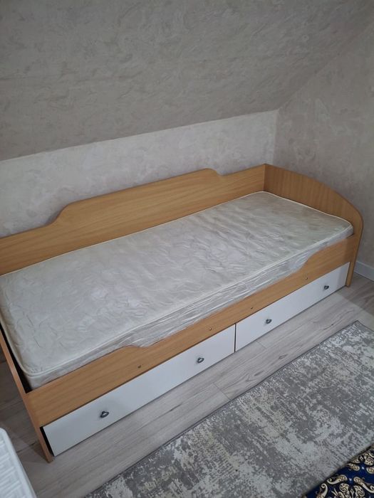 Продам матрас для односпальной кровати
