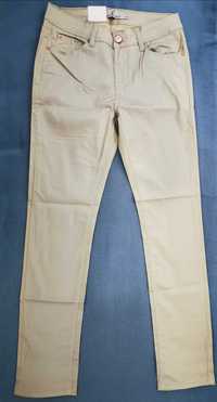 Pantaloni MyChristy cu etichetă
