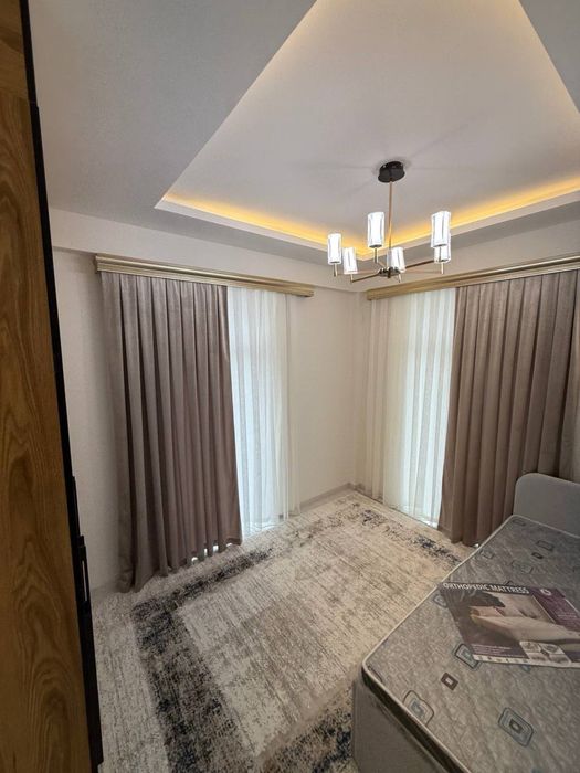 Продаётся (Без Глухой) квартира