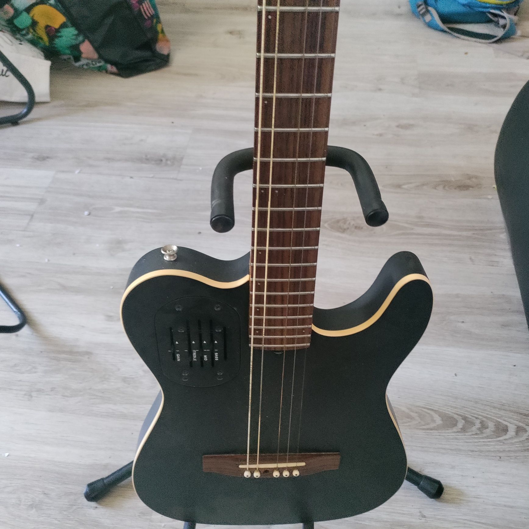Godin Acousticaster