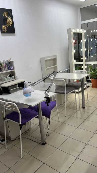 Аренда стол маникюрный