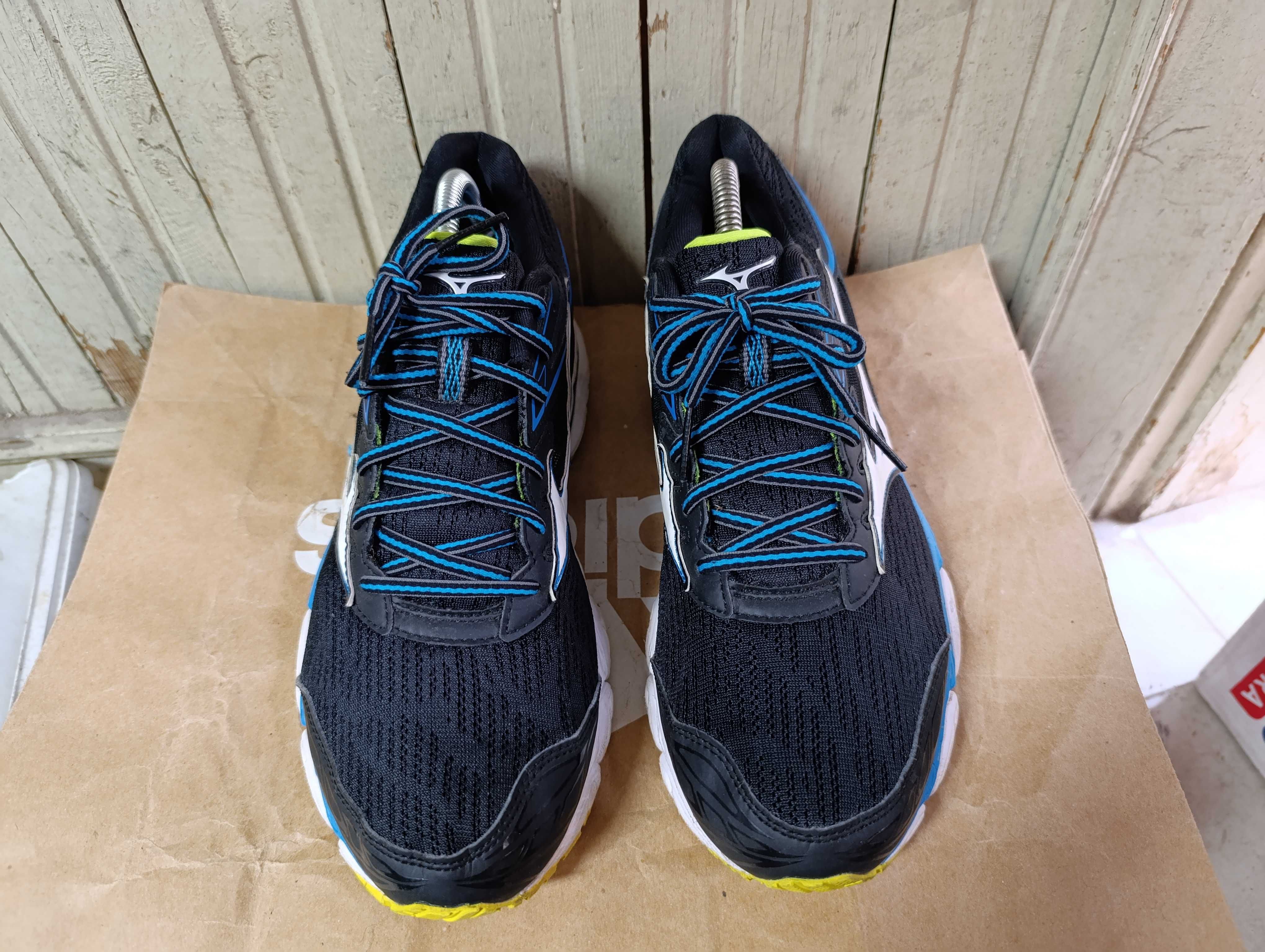 Mizuno WAVE ULTIMA 9''оригинални маратонки 43 номер