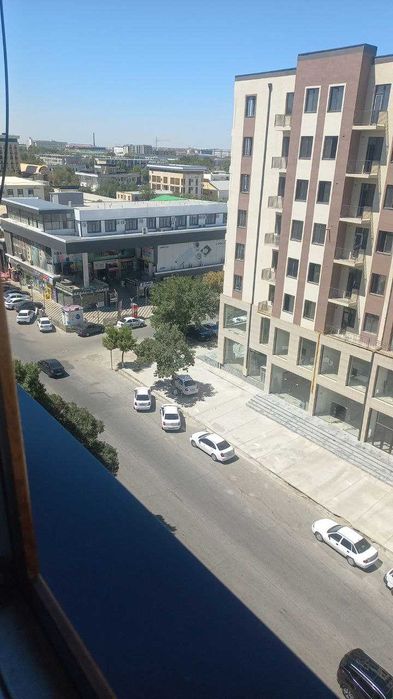 Срочно 1 хонали квартира сотилади эски ЦУМ