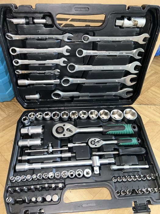 НОВЫЙ Набор ключей 82 шт предмета хром ванадий Cr-V для машины авто