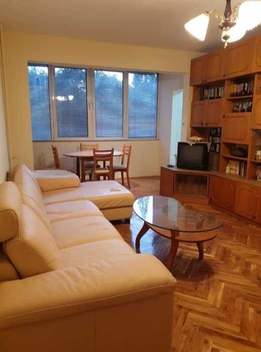 Дава се под наем Двустаен апартамент в София, Център - 66 кв.м за 600 € - Снимка #2