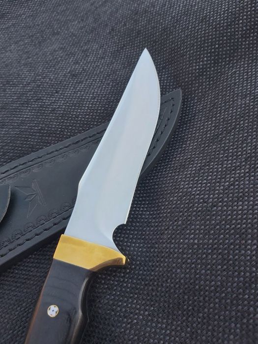 Висококачествен ръчно изработен нож с кожена кания,LN412