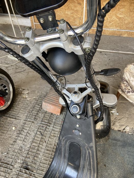 Vand scuter electric