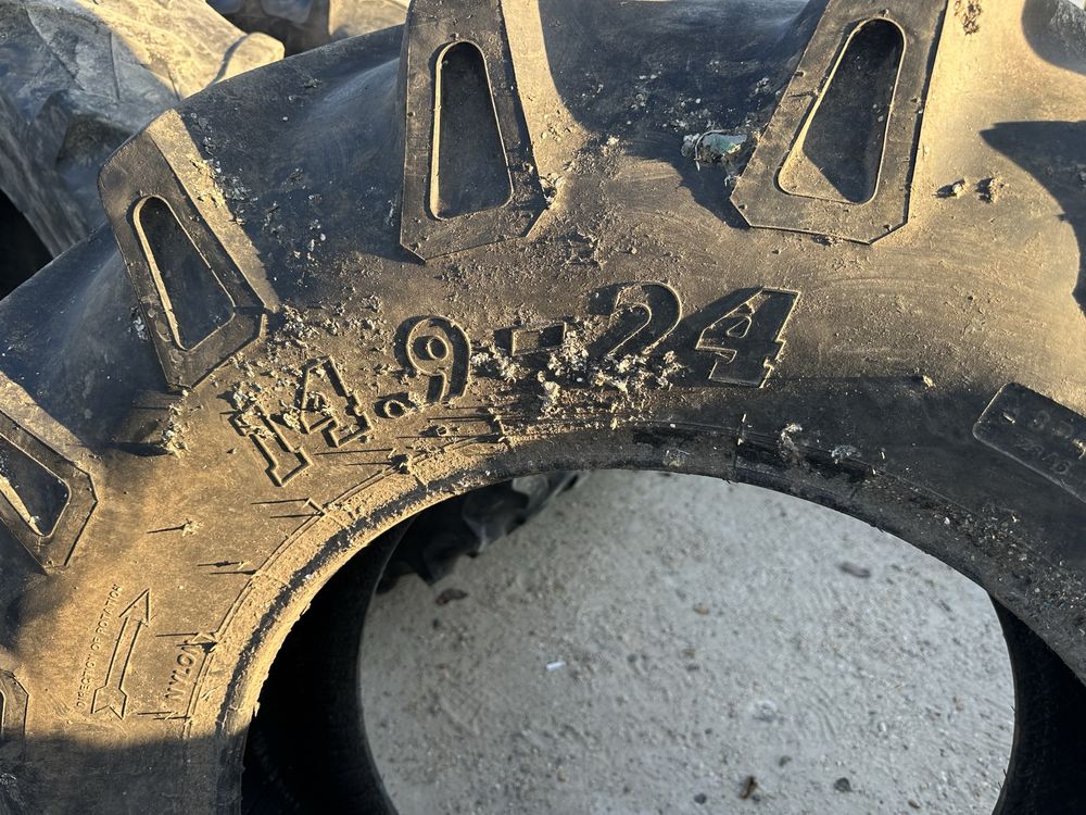 15,9-24 bkt tractor