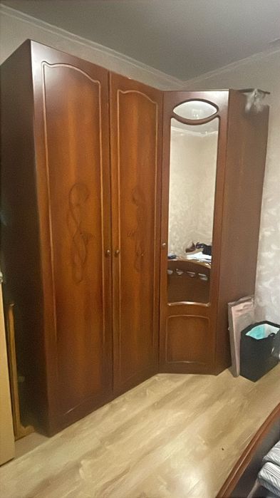 Продам спальный гарнитур