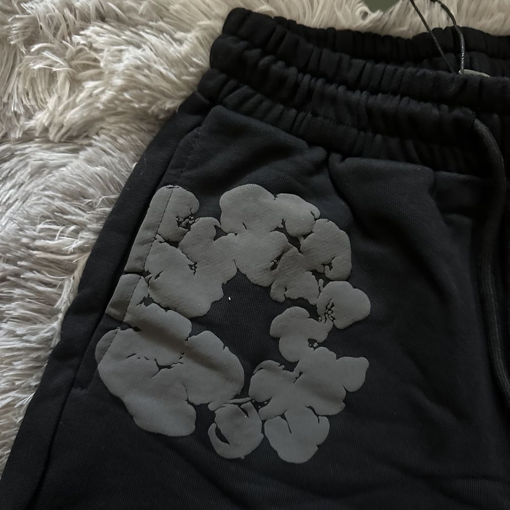 Black Monochrome Denim Tears - Шорти & Екип