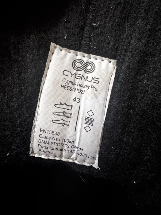 Vand patine de hockey 43