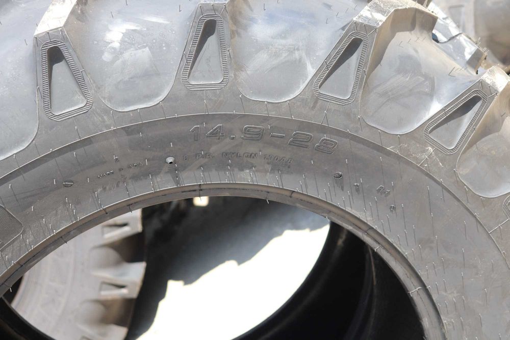 Anvelope Agricole 14.9-28 Ceat cu 8 ply noi pentru tractor U445