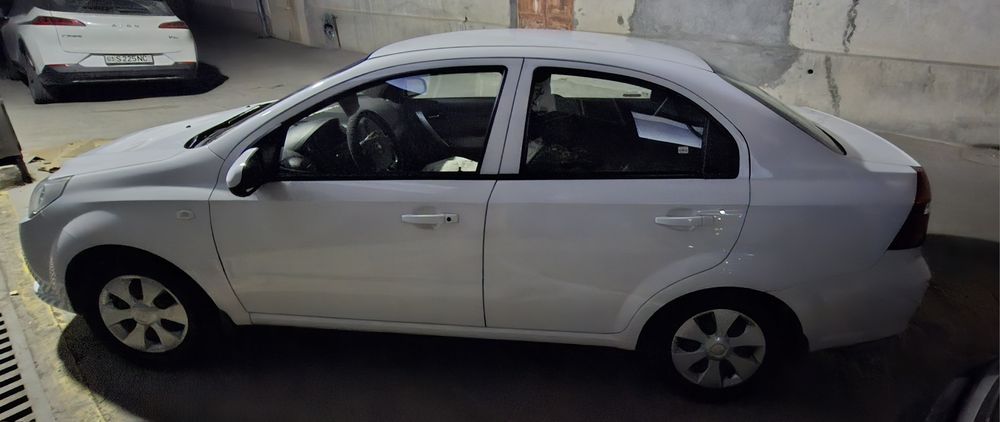 Продаётся нексия 3 .