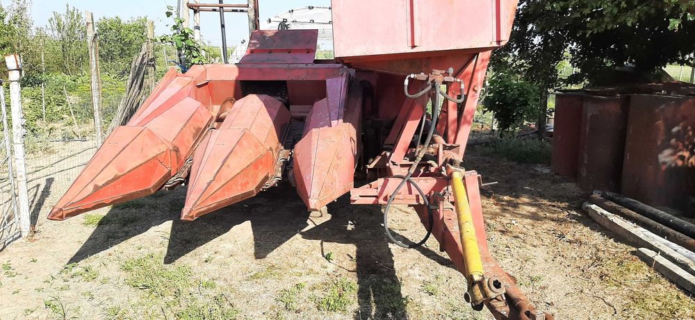 Culegatoare porumb ZMAJ 222