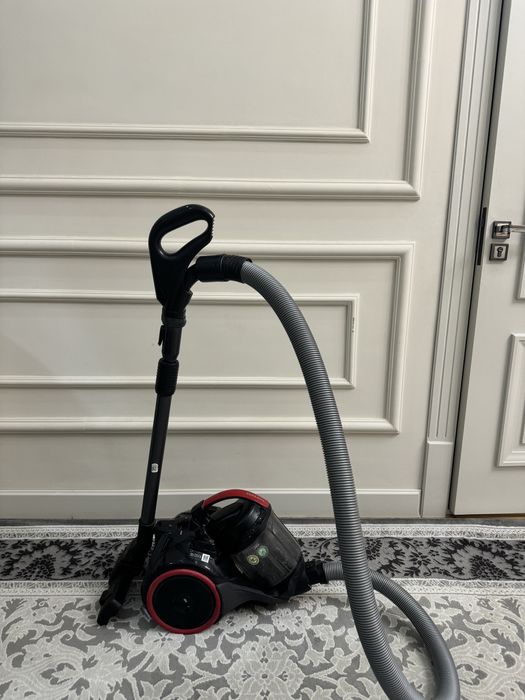 Пылесос почти новое состояние,использовано аккуратно