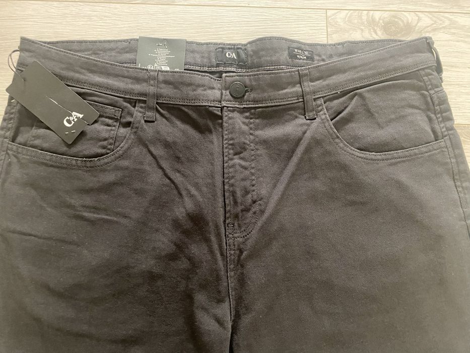 Blugi barbati 42/32 Regular, noi cu eticheta