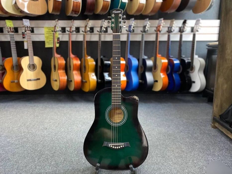 38 razmer akustik gitara